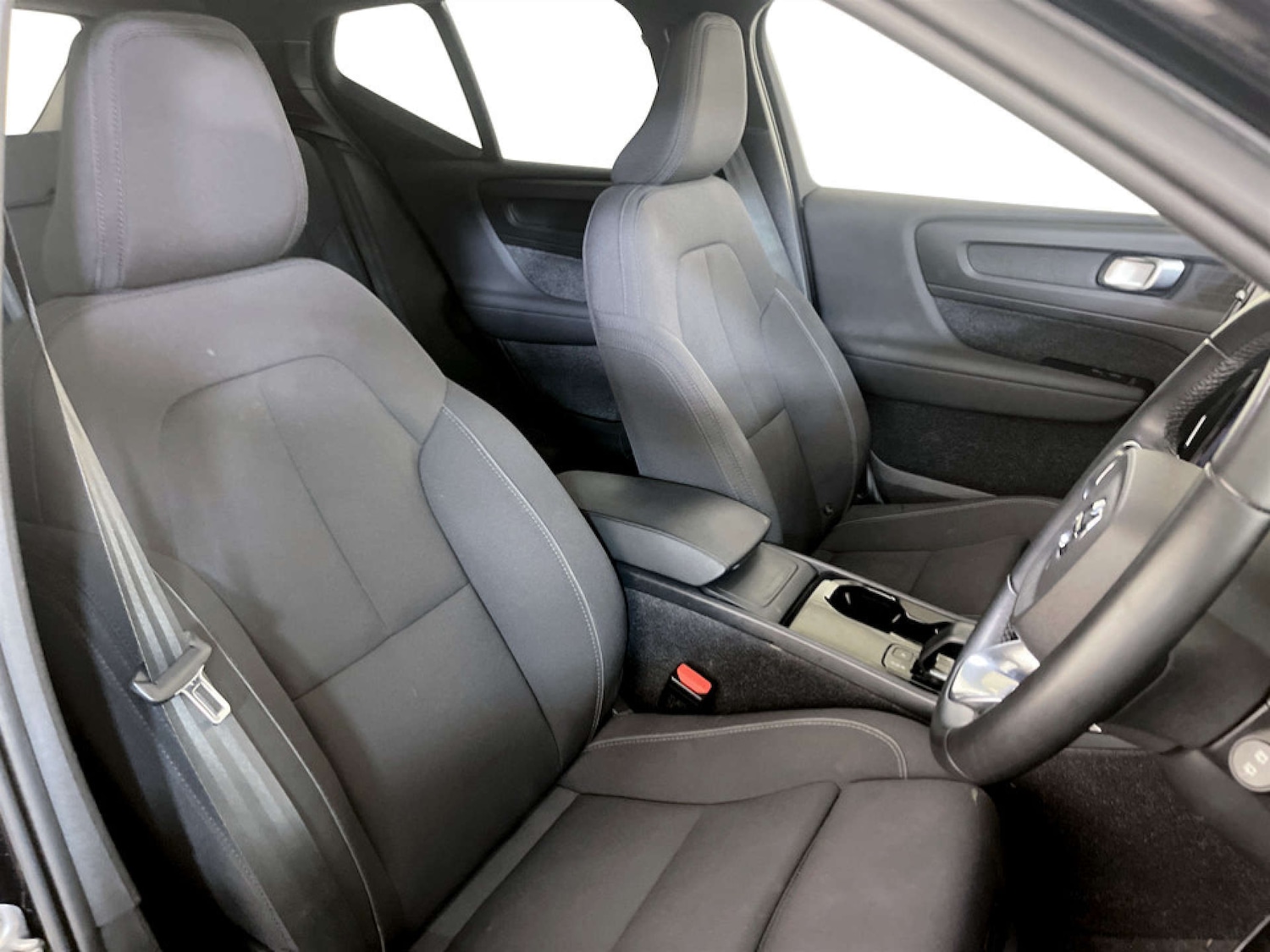 Used Volvo XC40 2022 for sale - 77437581: Photo 13