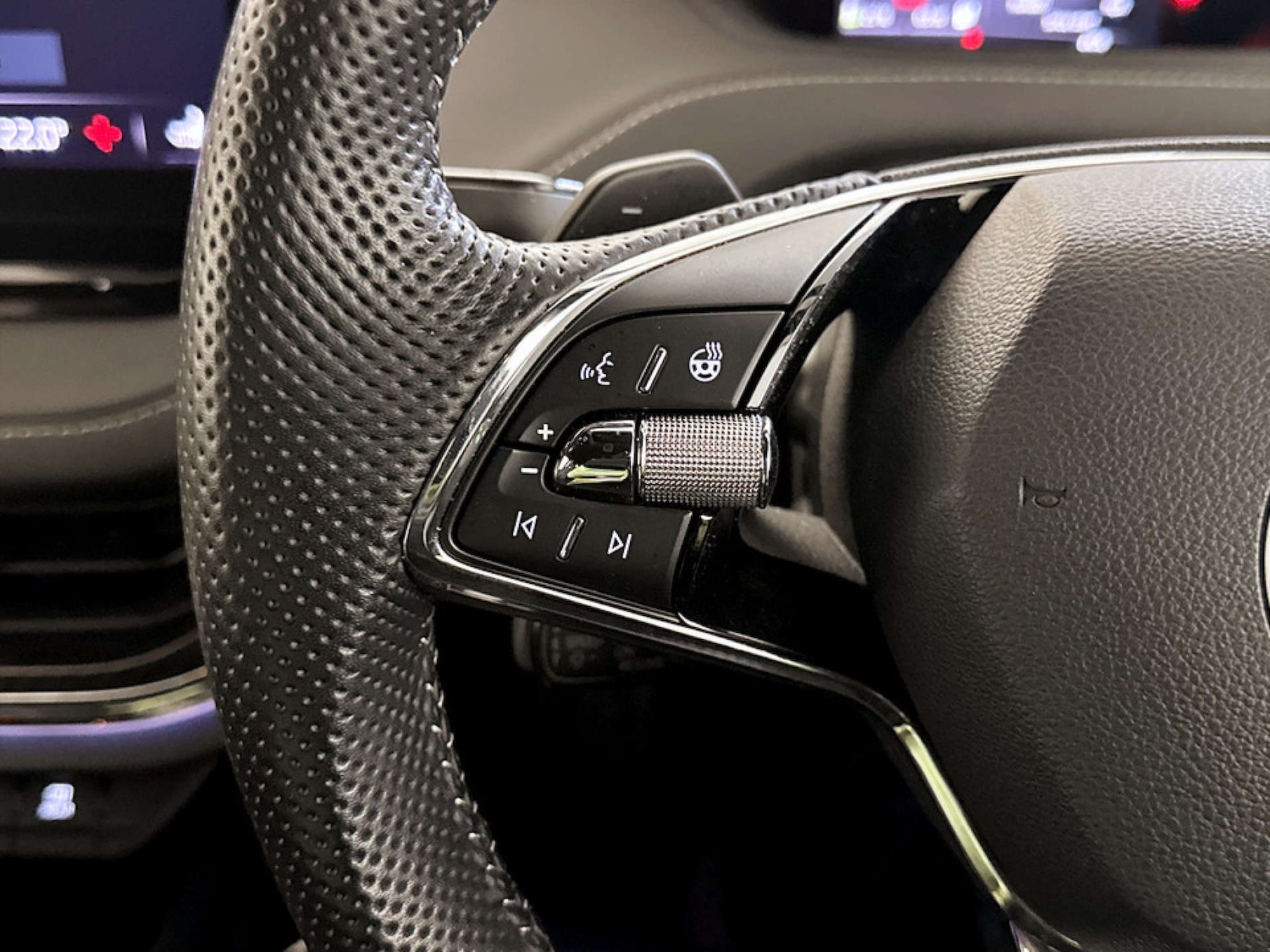 Used Skoda Enyaq 2023 for sale - 77984228: Photo 17