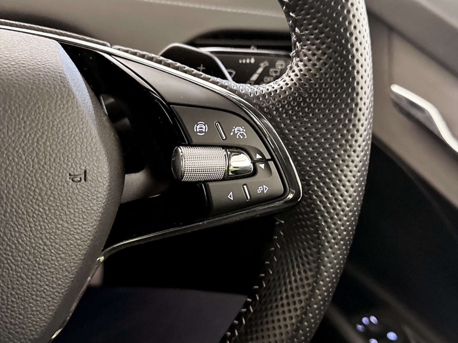 Used Skoda Enyaq 2023 for sale - 77984228: Photo 19