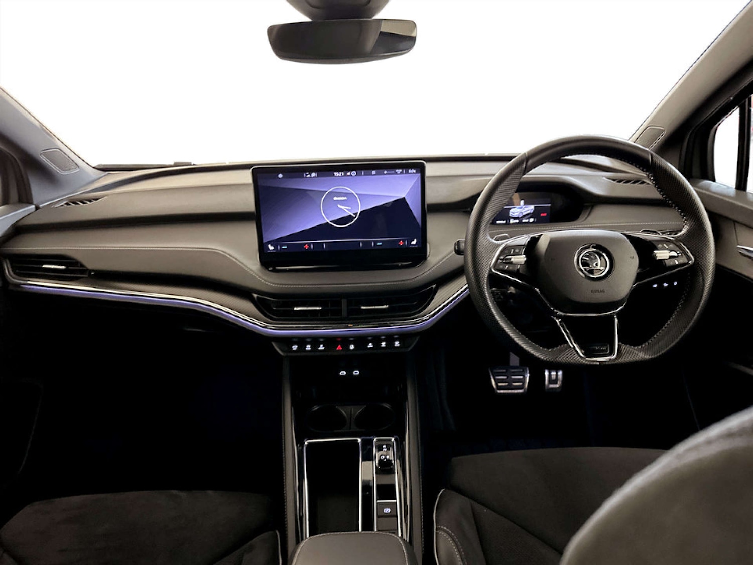 Used Skoda Enyaq 2023 for sale - 77984228: Photo 3