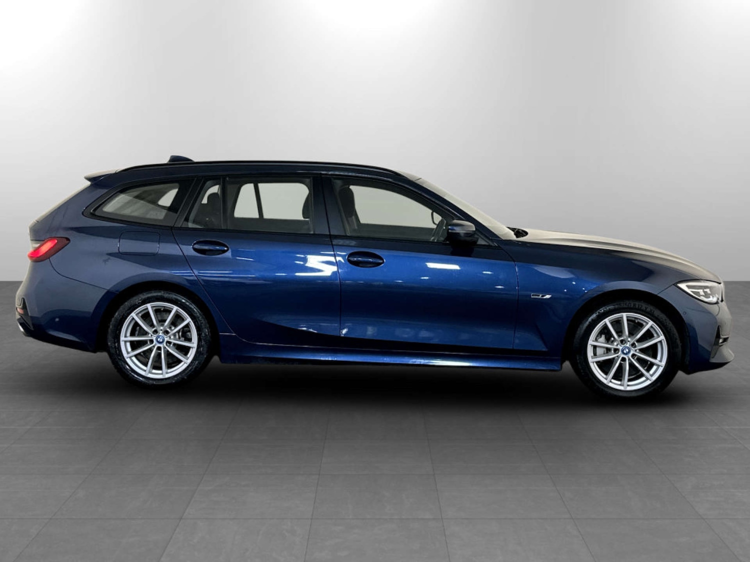 Used BMW 3 Series 2021 for sale - 77185929: Photo 11