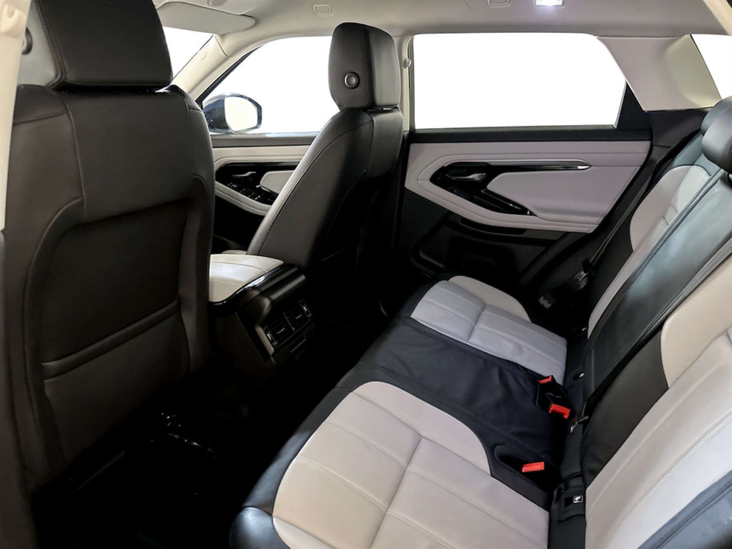 Used Land Rover Range Rover Evoque 2022 for sale - 77185826: Photo 14