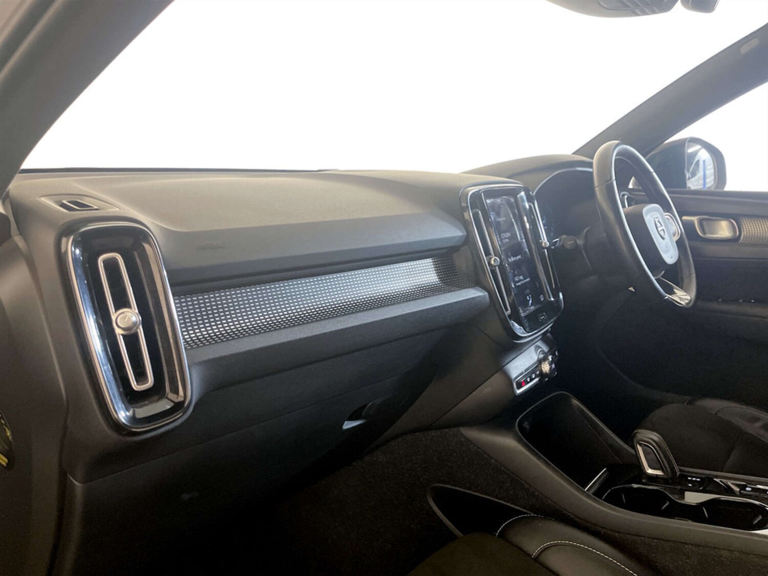 Used Volvo XC40 2021 for sale - 77531866: Photo 12