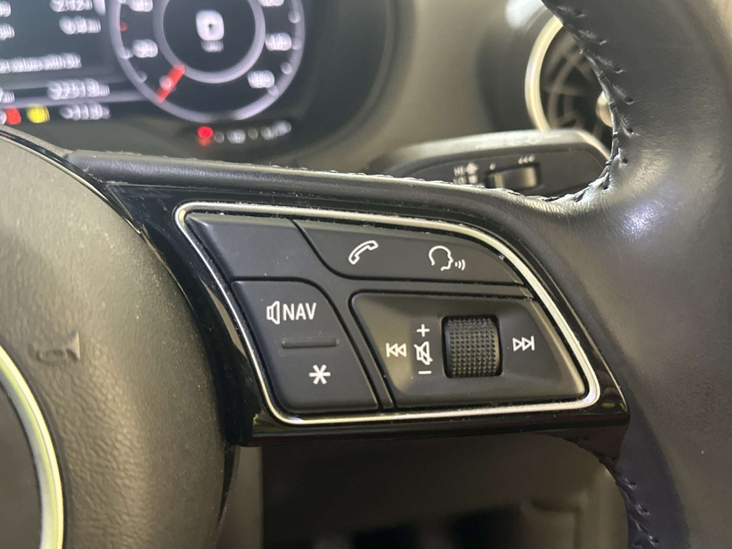 Used Audi Q2 2018 for sale - 77920643: Photo 19