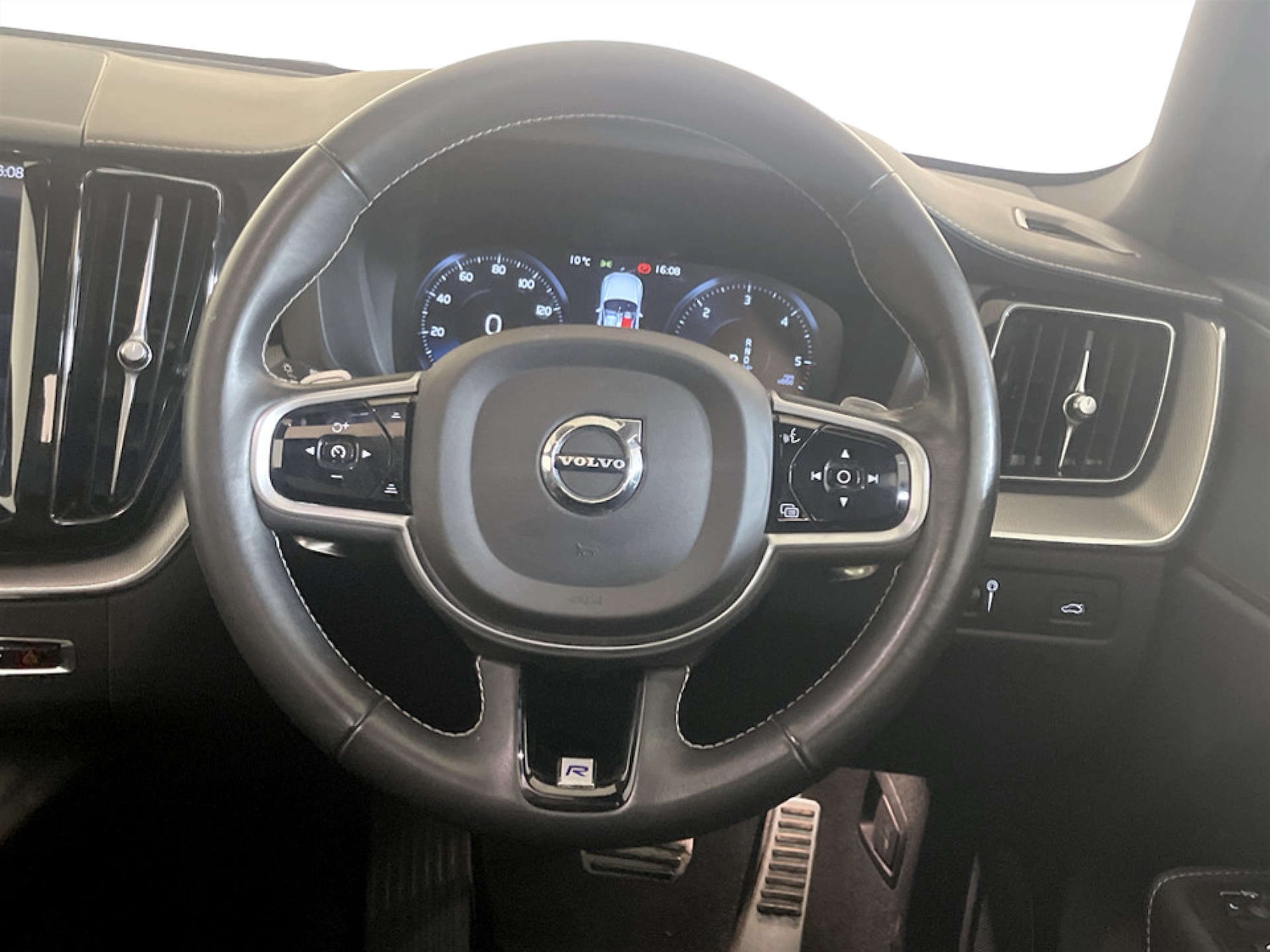 Used Volvo XC60 2020 for sale - 77506824: Photo 16