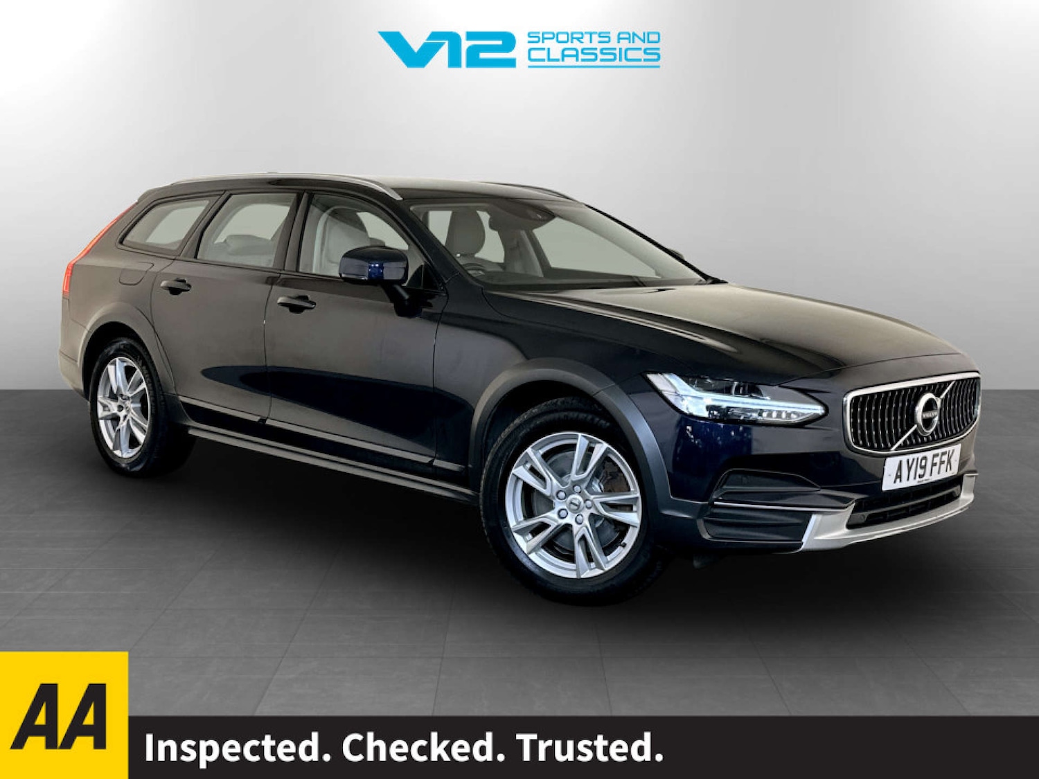 Used Volvo V90 Cross Country 2019 for sale - 77186083: Photo 1