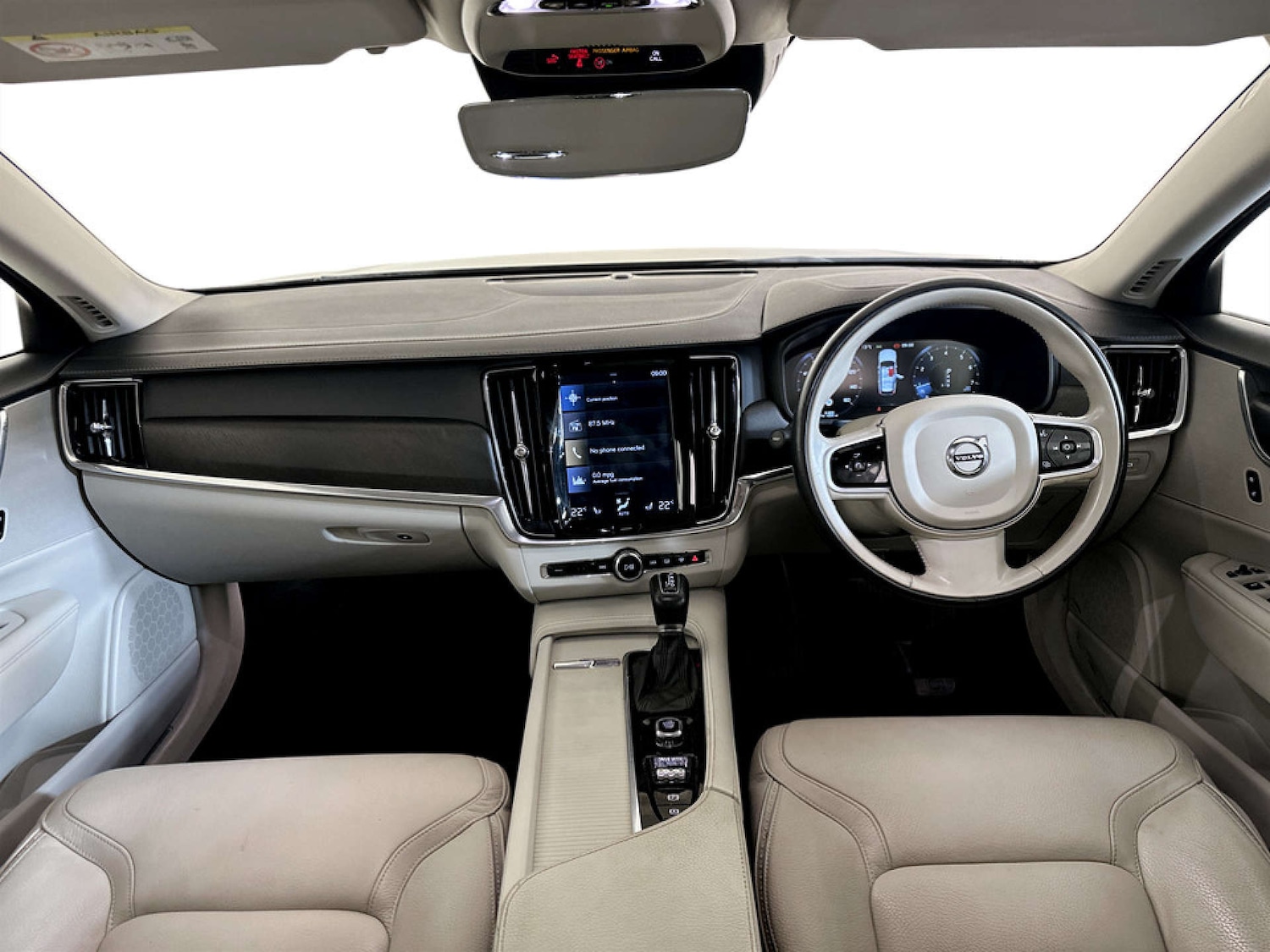 Used Volvo V90 Cross Country 2019 for sale - 77186083: Photo 3
