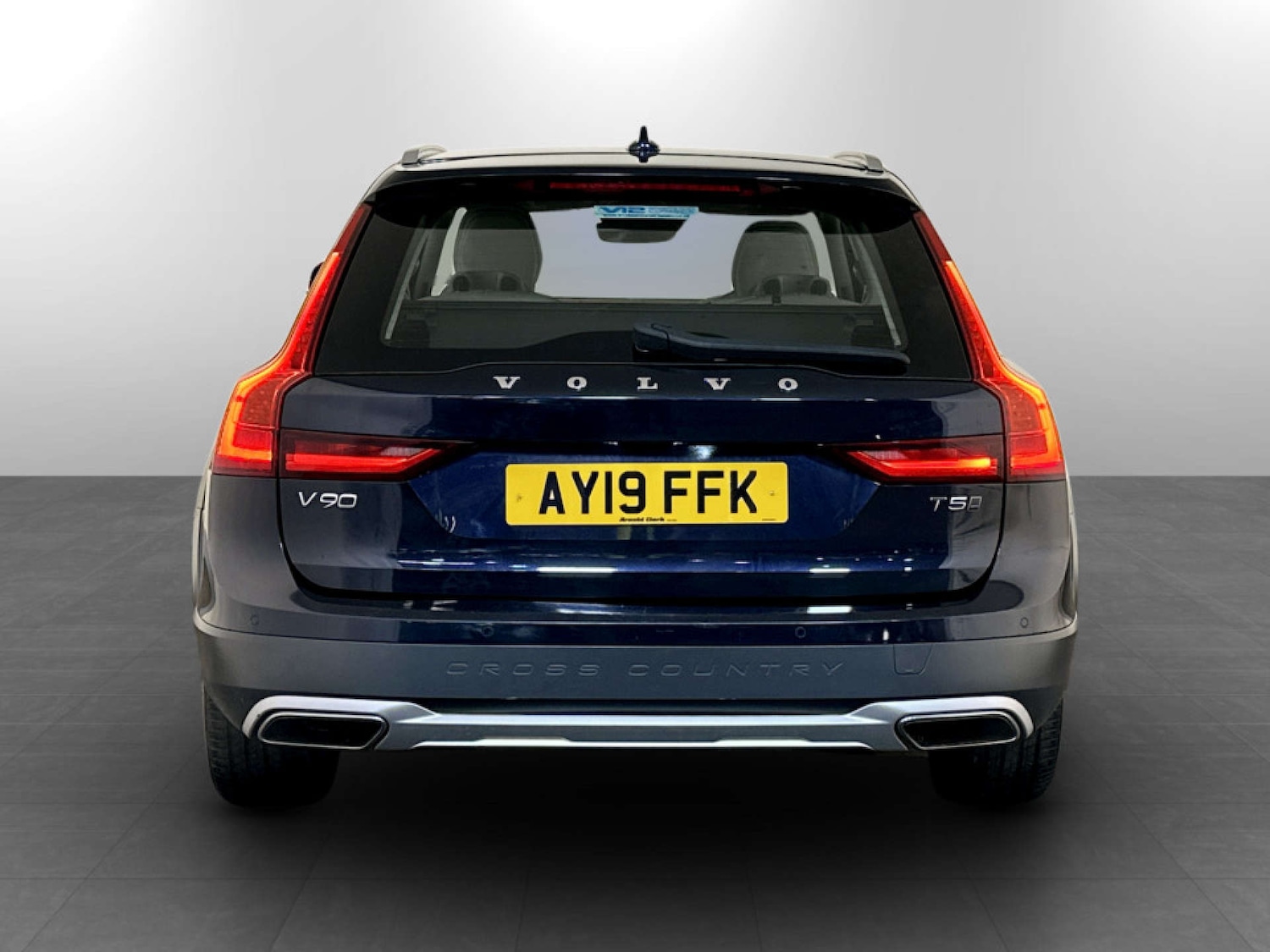 Used Volvo V90 Cross Country 2019 for sale - 77186083: Photo 9