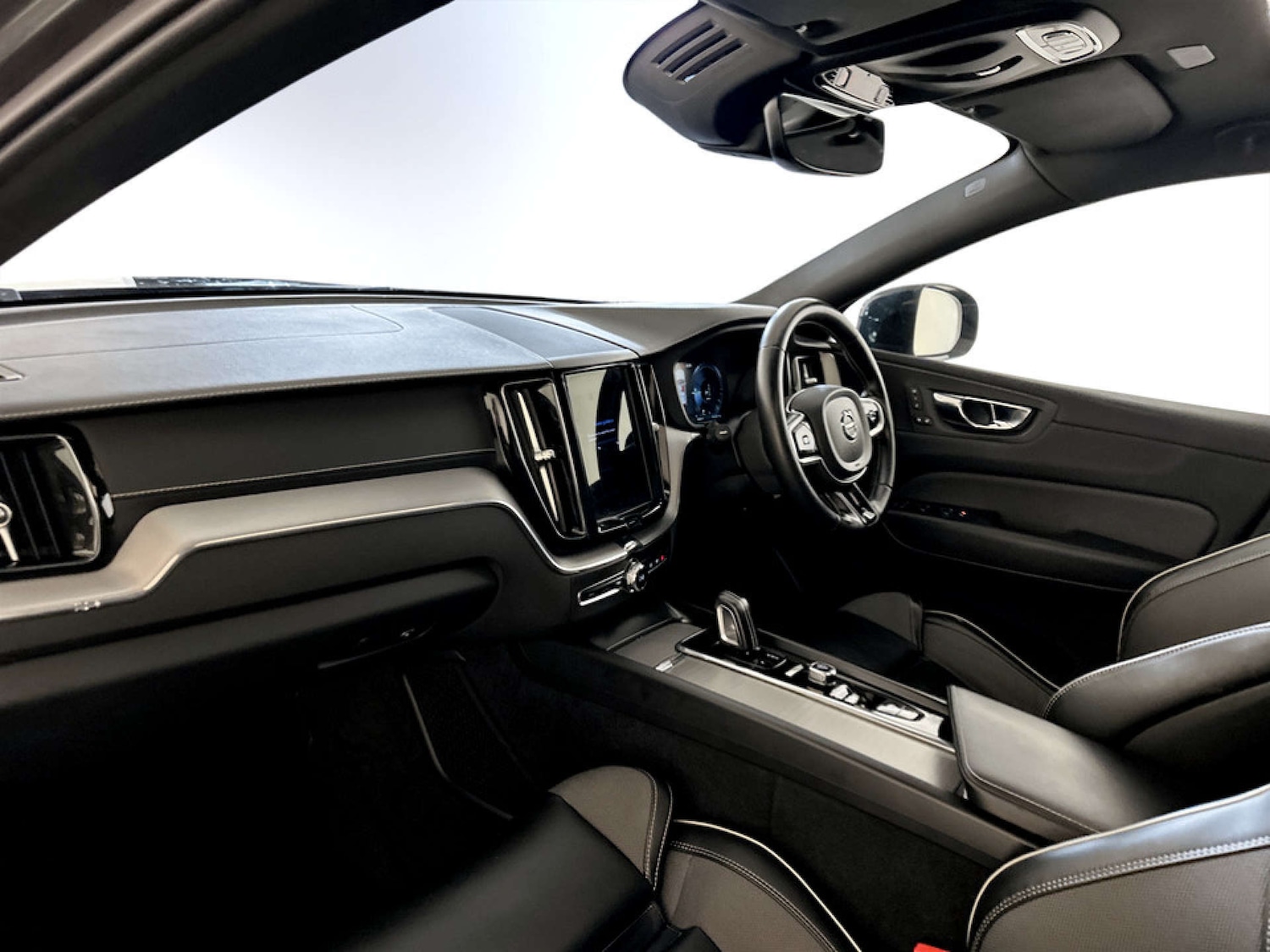 Used Volvo XC60 2021 for sale - 77452508: Photo 12