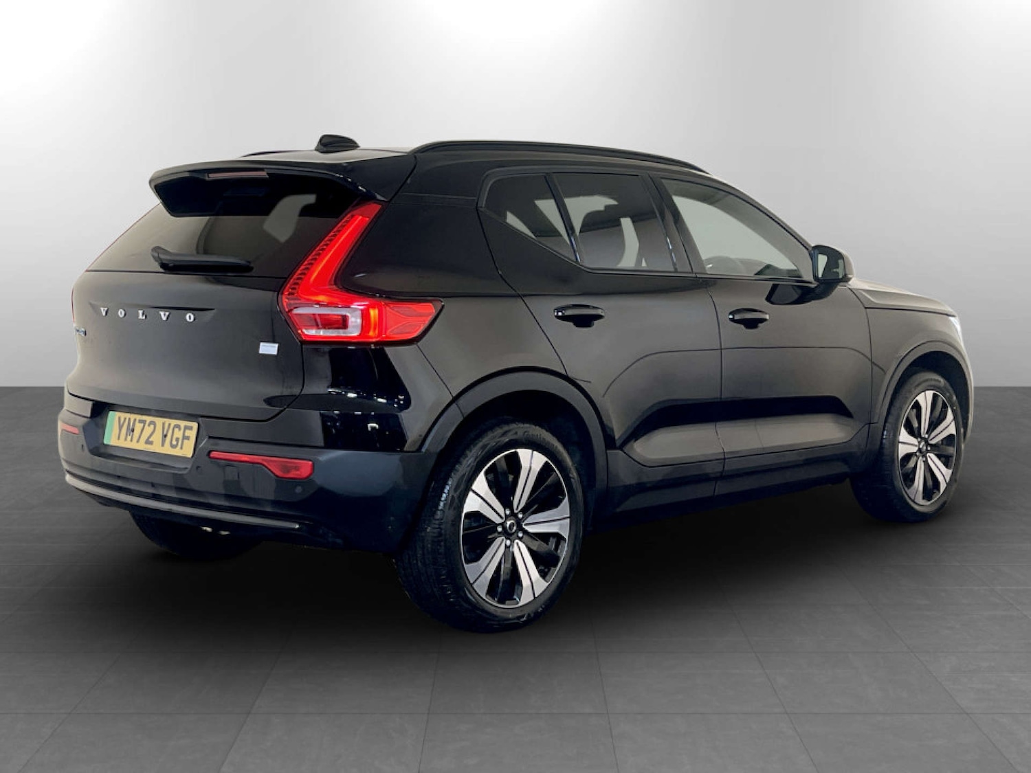Used Volvo XC40 2023 for sale - 77470052: Photo 10