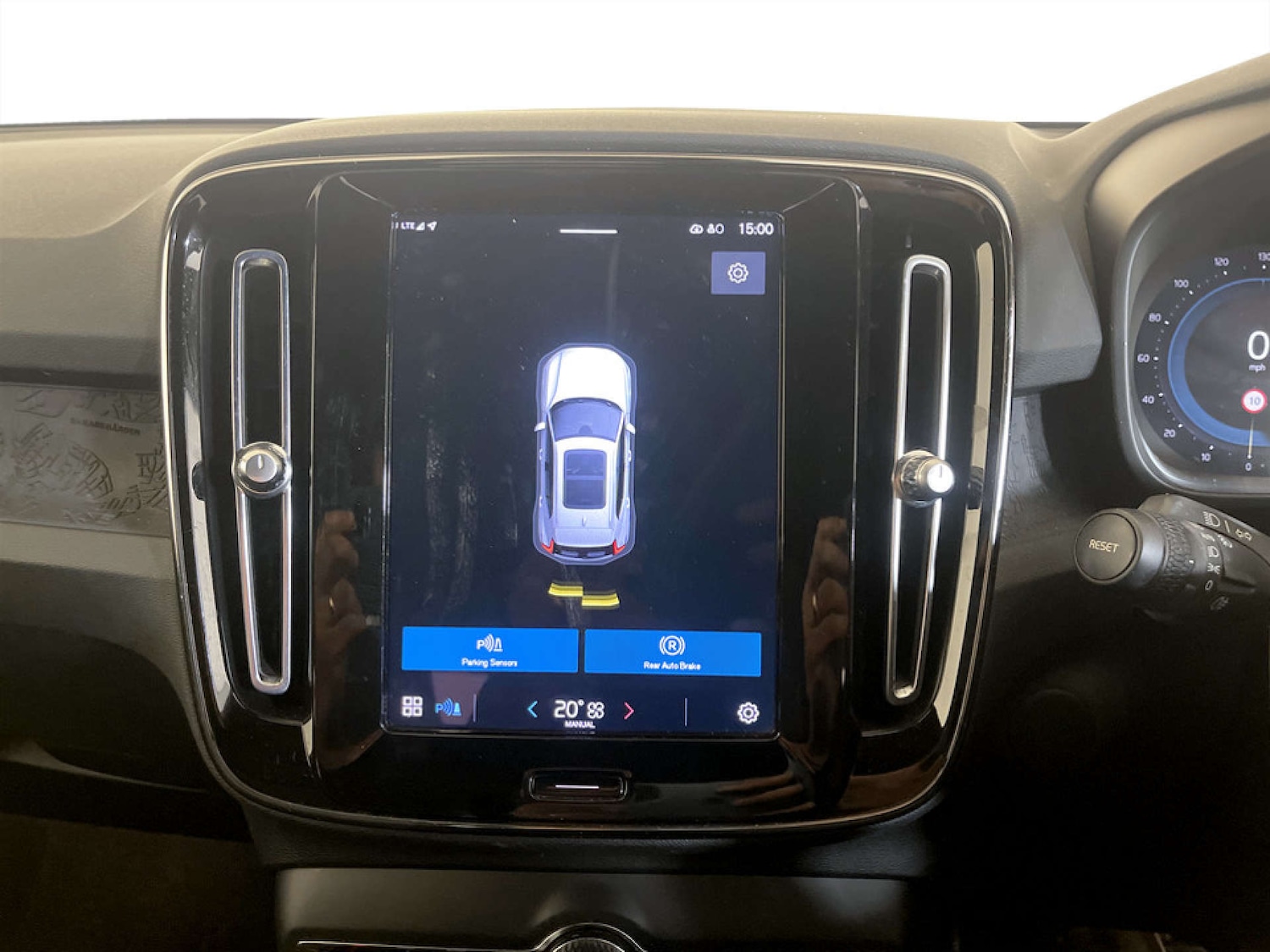 Used Volvo XC40 2023 for sale - 77470052: Photo 19