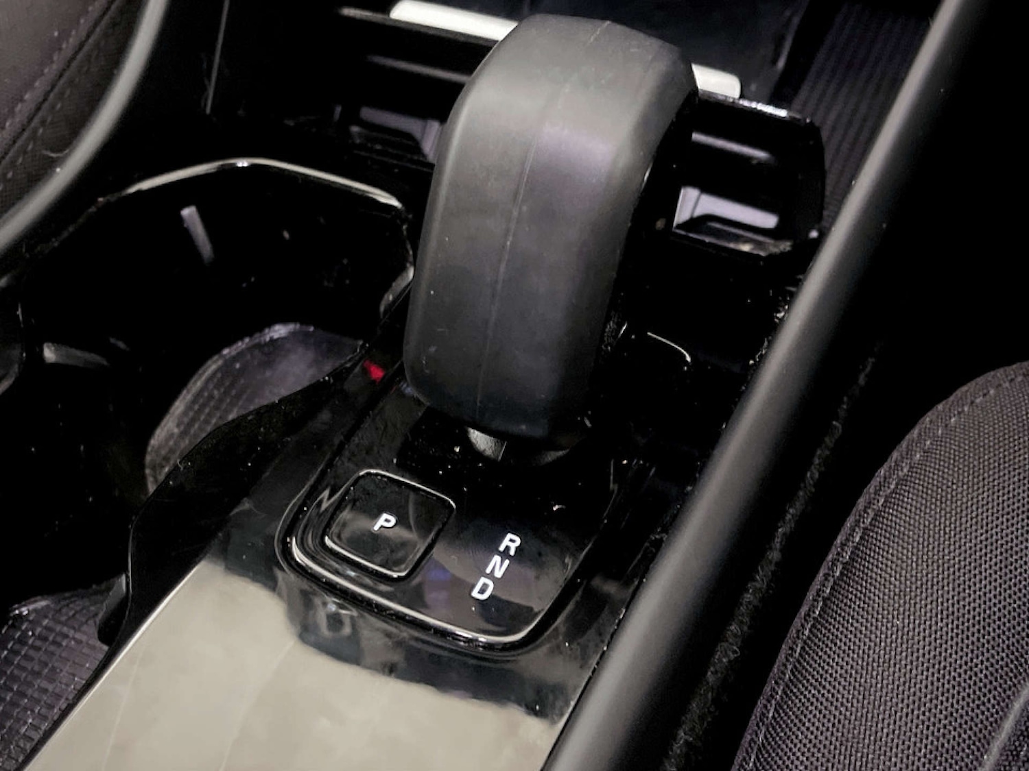 Used Volvo XC40 2023 for sale - 77470052: Photo 24