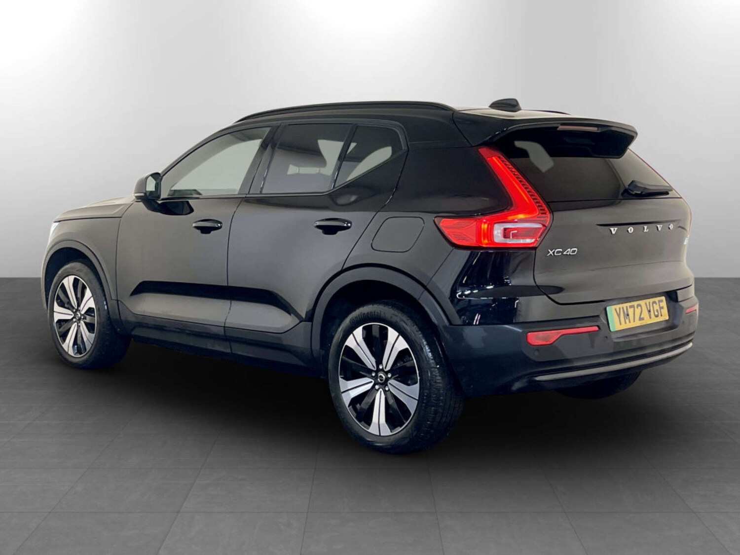 Used Volvo XC40 2023 for sale - 77470052: Photo 8