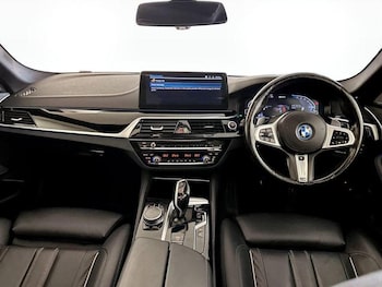 Used BMW 5 Series 2022 for sale - 75891216: Photo