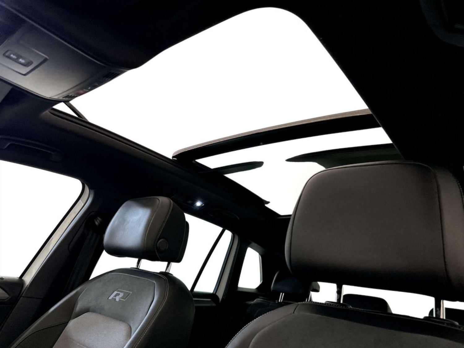 Used Volkswagen Tiguan 2018 for sale - 77259141: Photo 14