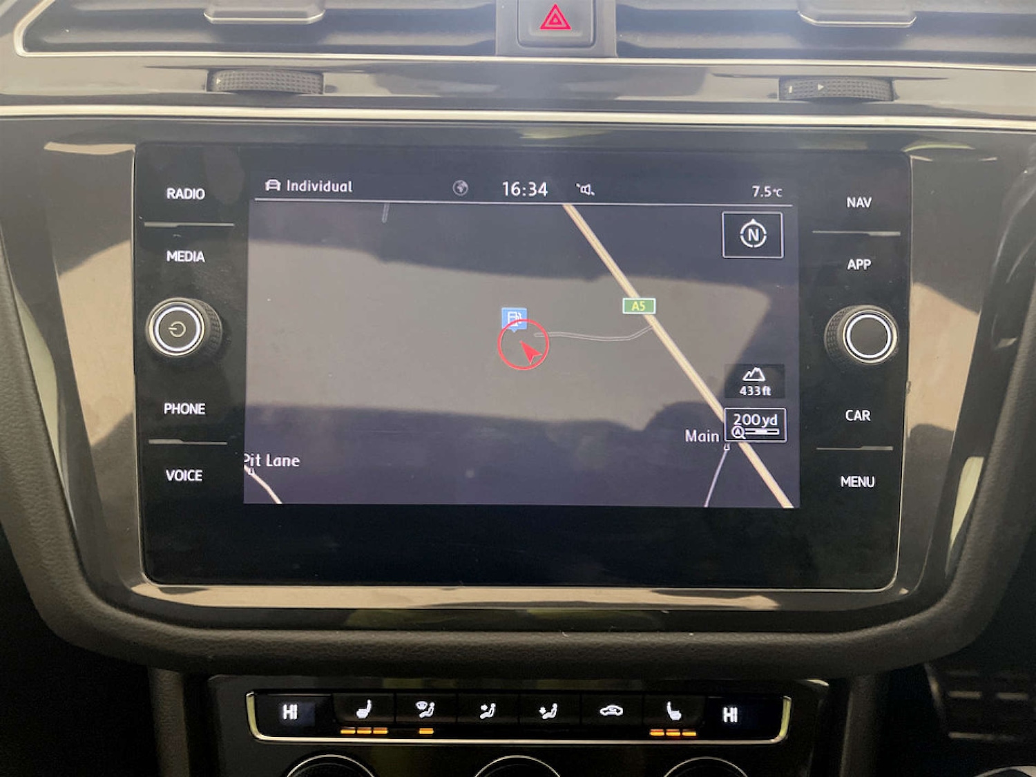 Used Volkswagen Tiguan 2018 for sale - 77259141: Photo 24