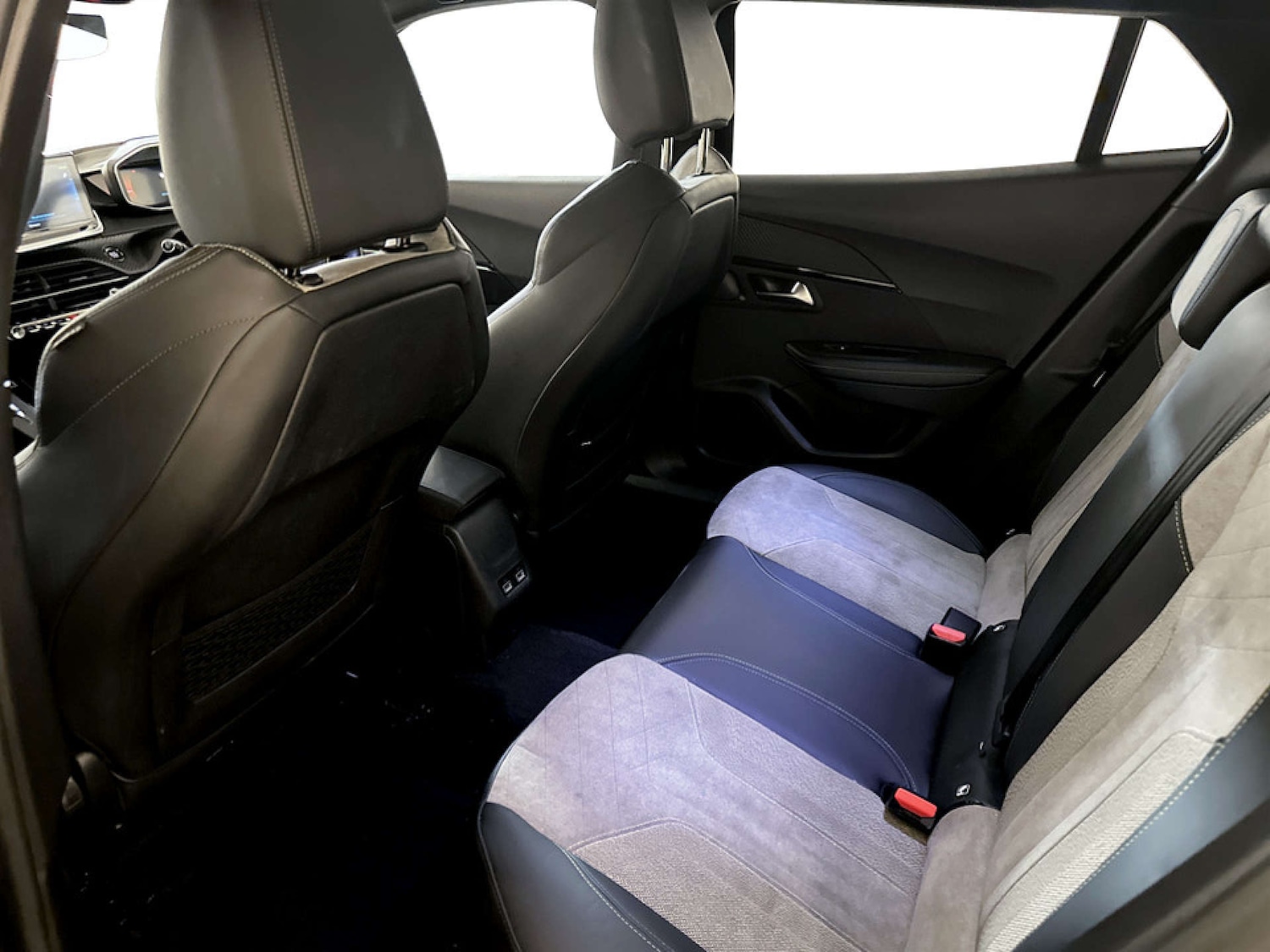 Used Peugeot 2008 2020 for sale - 77594835: Photo 14