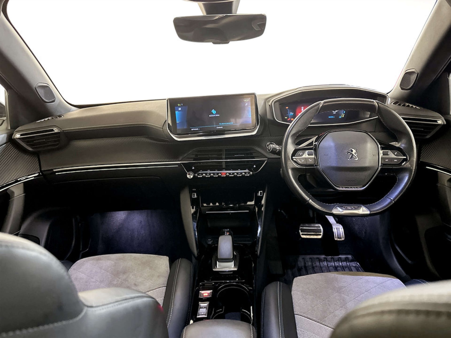 Used Peugeot 2008 2020 for sale - 77594835: Photo 3