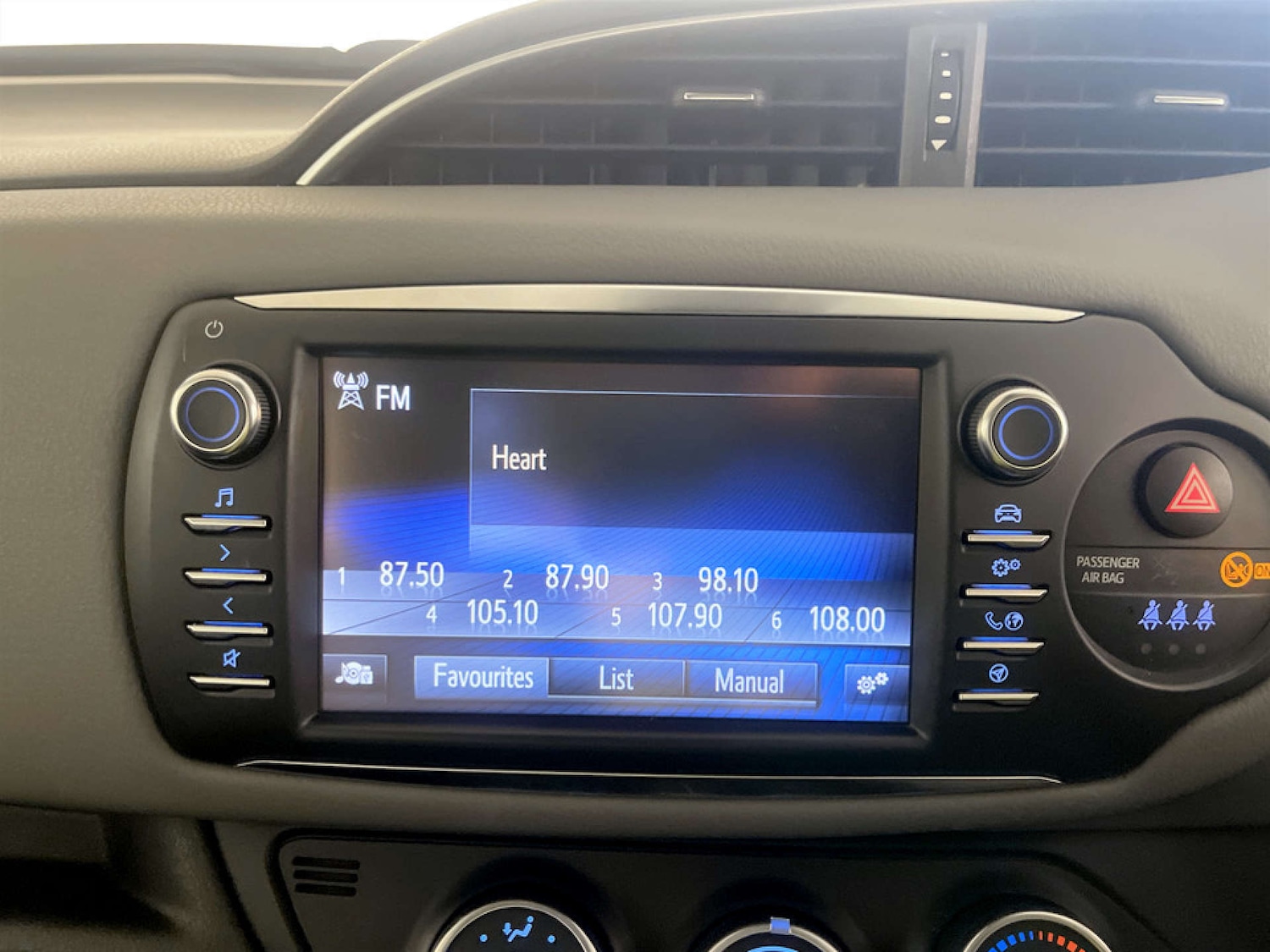 Used Toyota Yaris 2018 for sale - 77185910: Photo 21