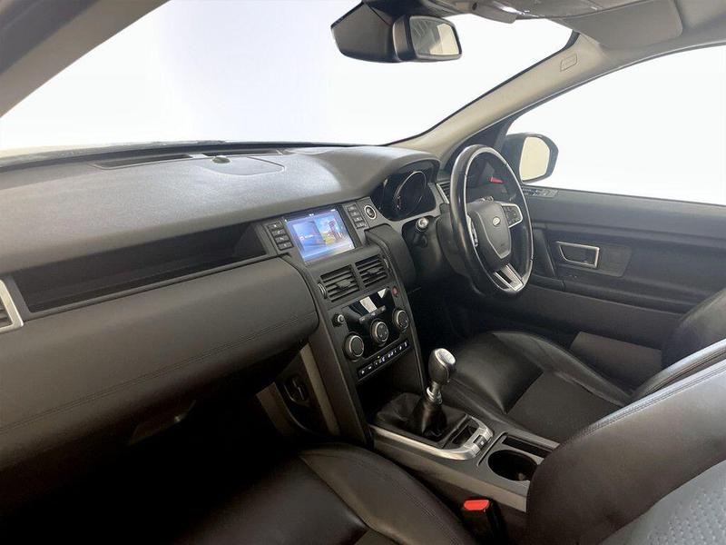 Used Land Rover Discovery Sport 2017 for sale - 76461376: Photo 12