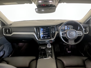 Used Volvo V60 2021 for sale - 75512829: Photo