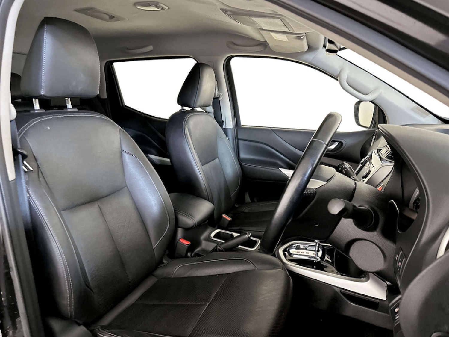 Used Nissan Navara 2019 for sale - 77802705: Photo 13