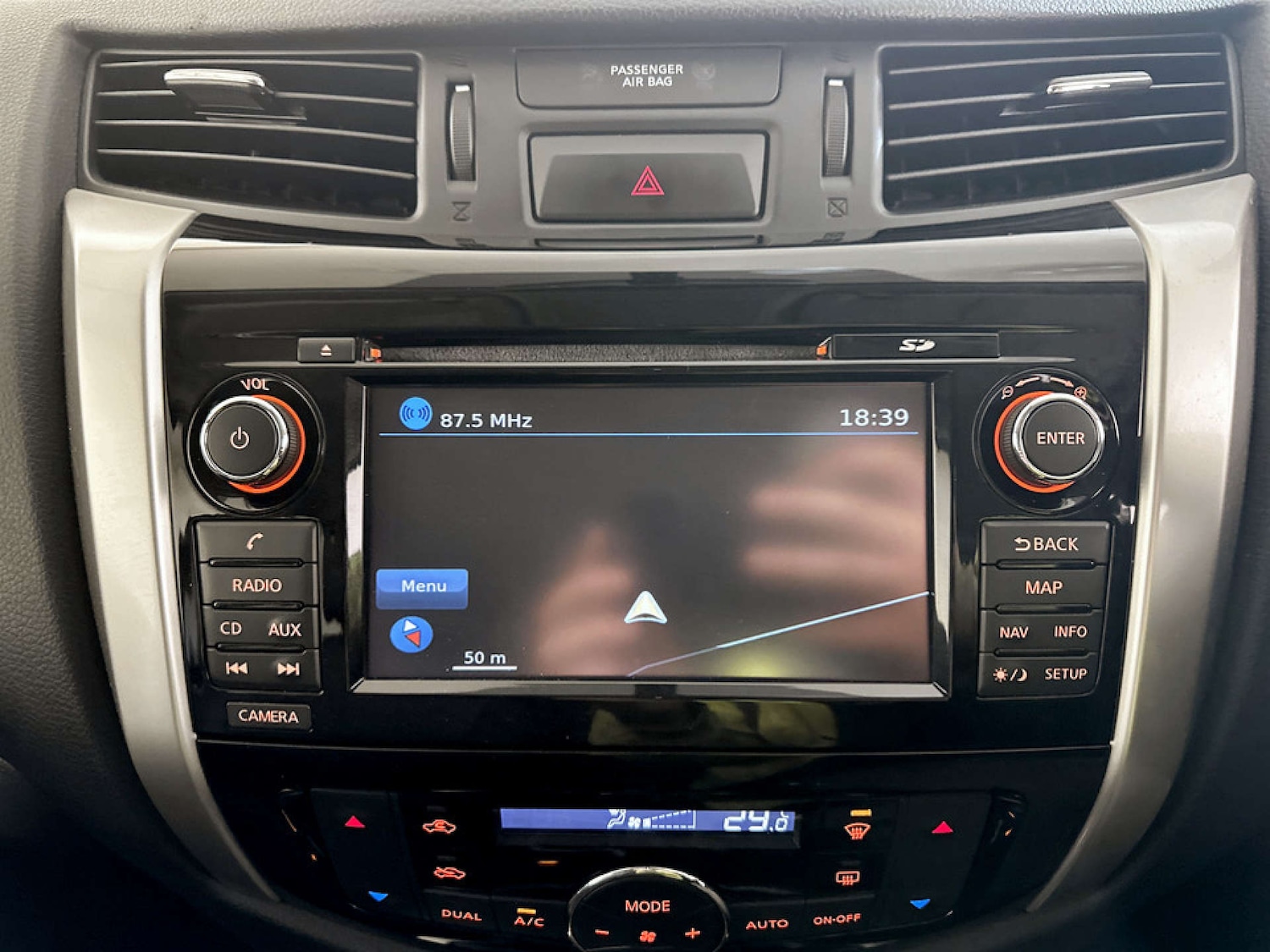 Used Nissan Navara 2019 for sale - 77802705: Photo 23