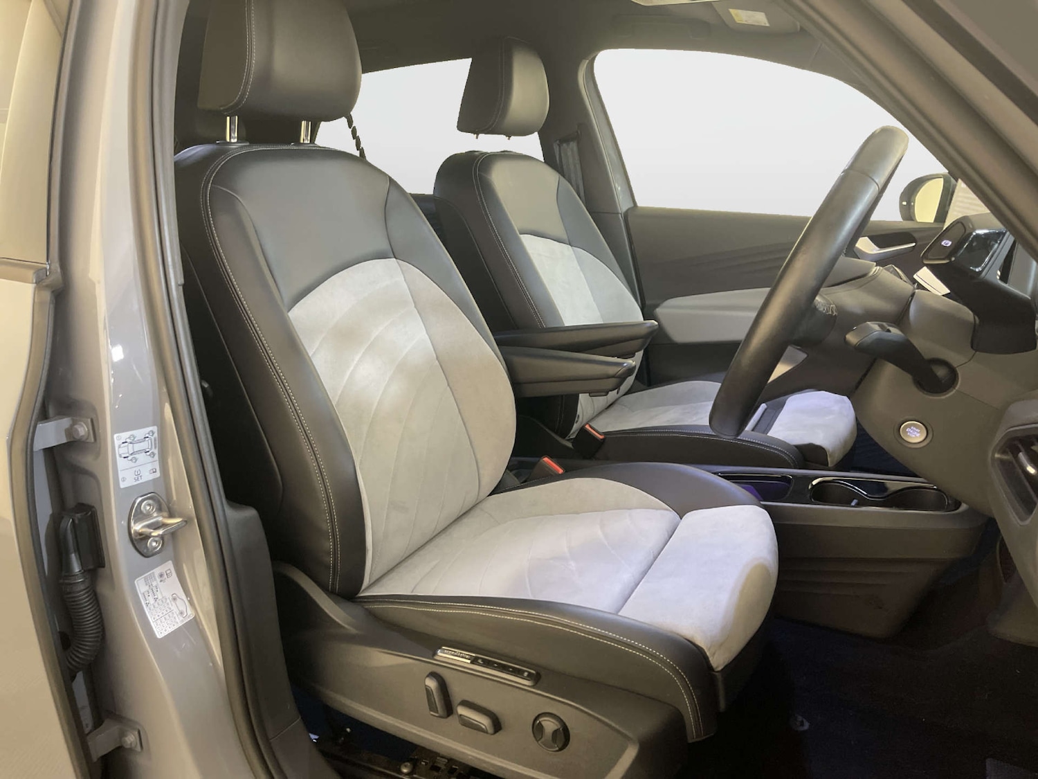 Used Volkswagen ID.3 2023 for sale - 77950414: Photo 13