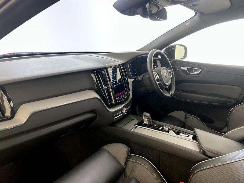 Used Volvo XC60 2022 for sale - 76332576: Photo 12