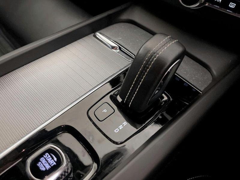 Used Volvo XC60 2022 for sale - 76332576: Photo 24