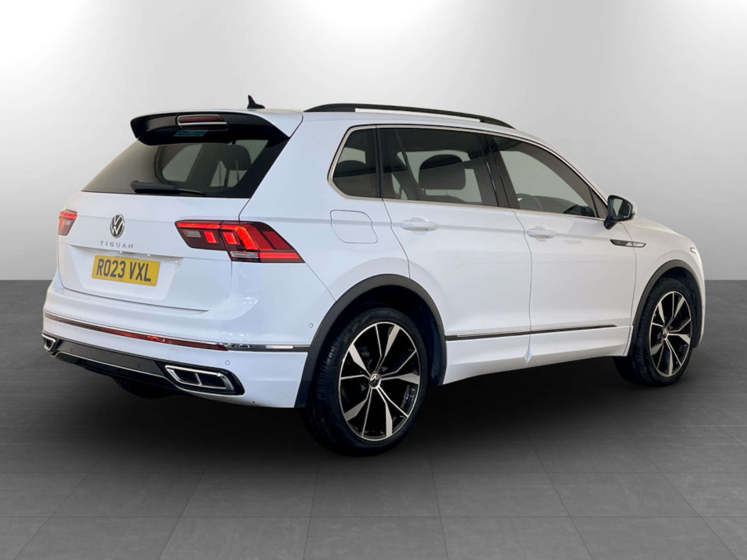 Used Volkswagen Tiguan 2023 for sale - 77734948: Photo 10