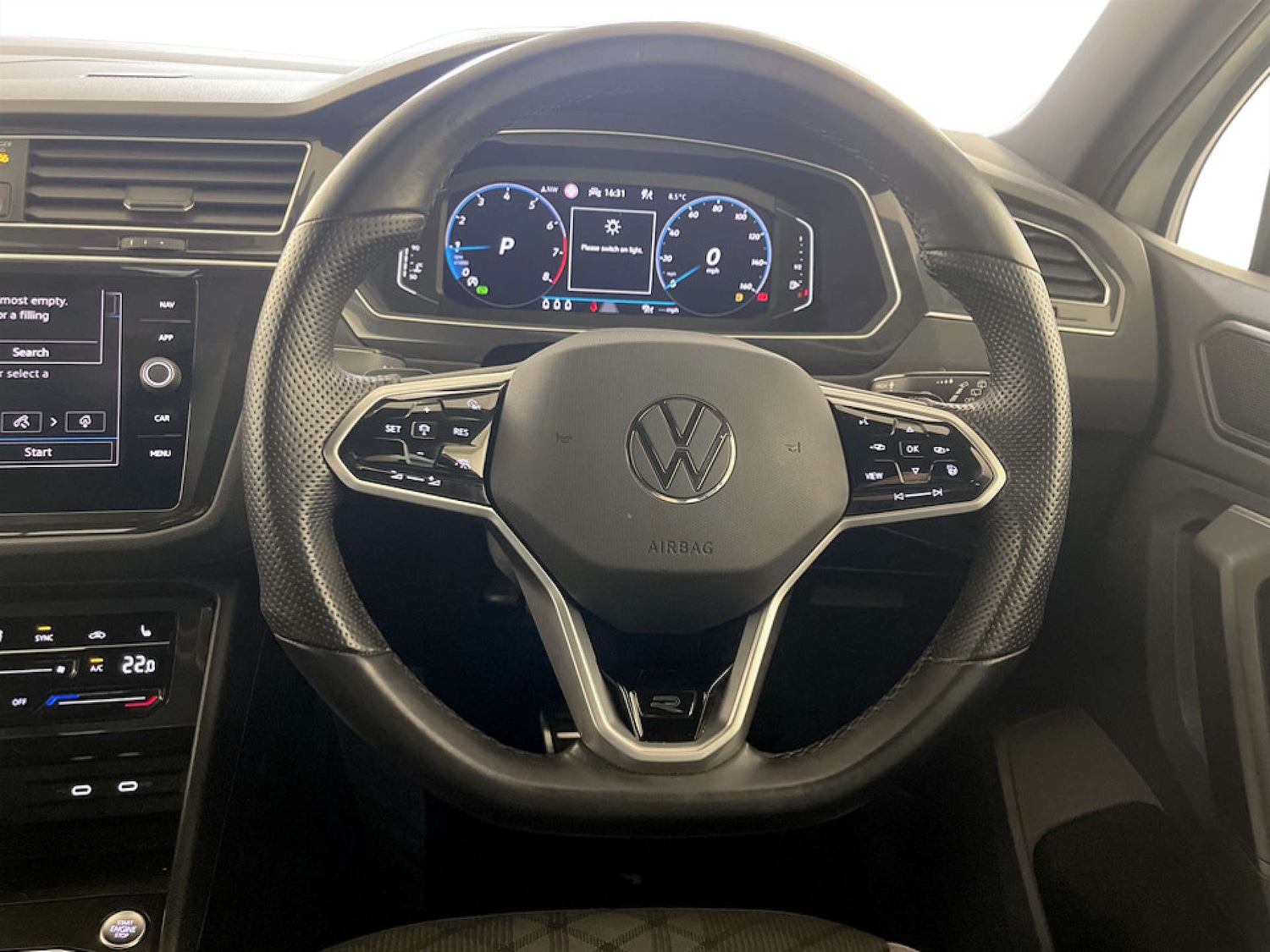 Used Volkswagen Tiguan 2023 for sale - 77734948: Photo 16