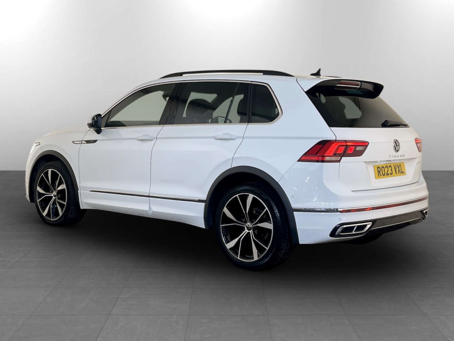 Used Volkswagen Tiguan 2023 for sale - 77734948: Photo 8