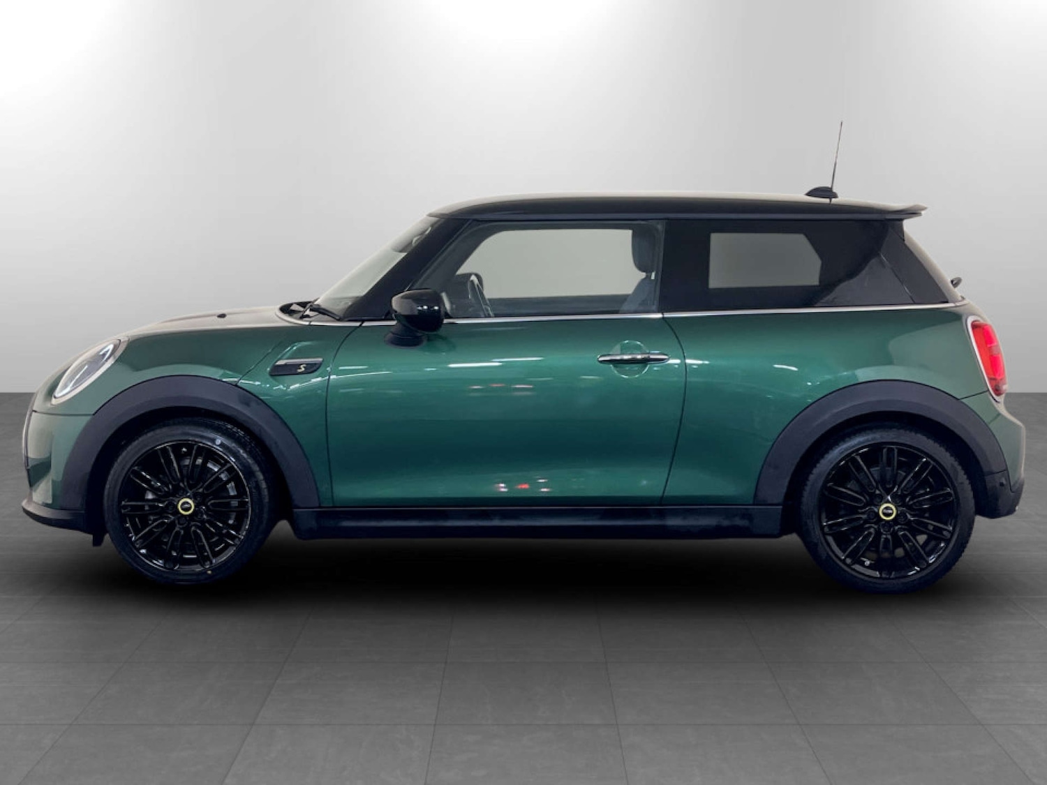 Used MINI Hatch 2022 for sale - 77470046: Photo 6