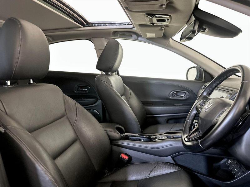 Used Honda HR-V 2018 for sale - 76616230: Photo 13