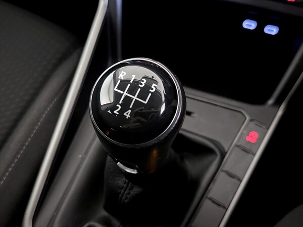 Used Volkswagen Polo 2021 for sale - 75713970: Photo 24