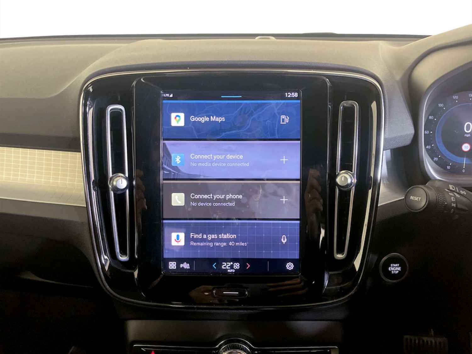 Used Volvo XC40 2022 for sale - 77186089: Photo 24