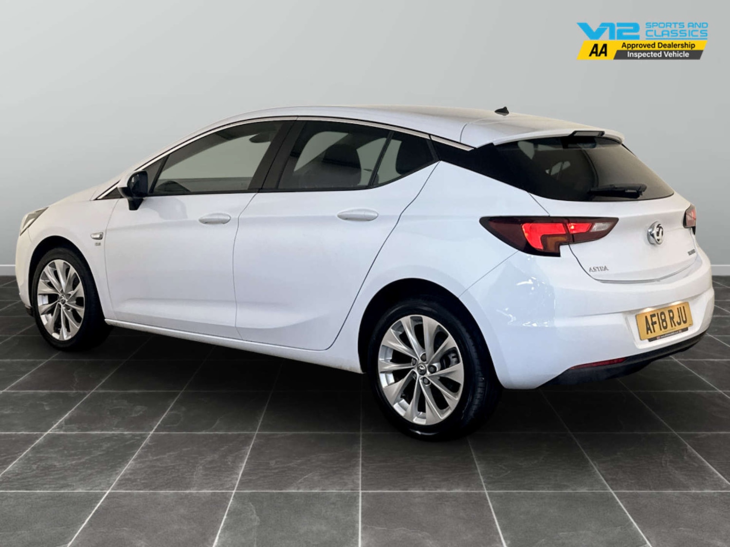 Used Vauxhall Astra 2018 for sale - 77185807: Photo 8