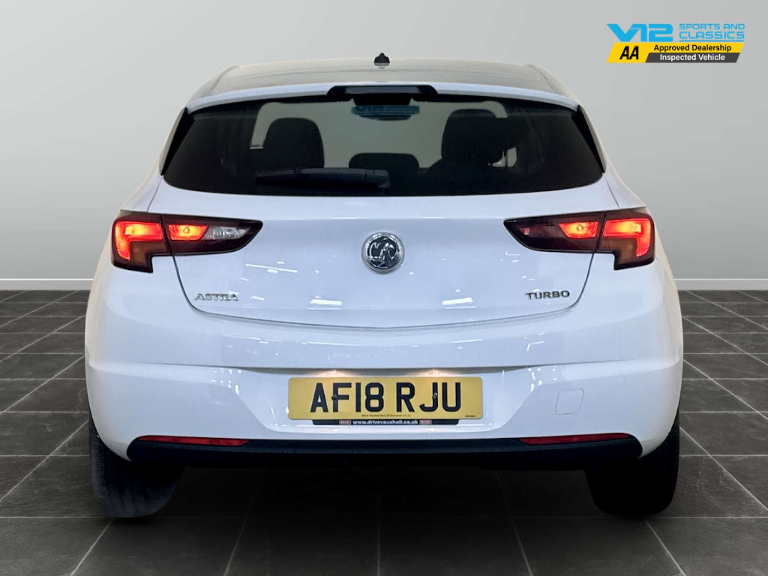Used Vauxhall Astra 2018 for sale - 77185807: Photo 9
