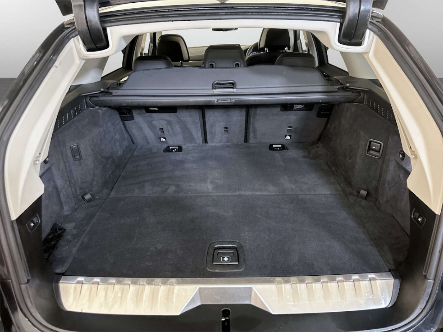 Used BMW 5 Series 2023 for sale - 77185948: Photo 16