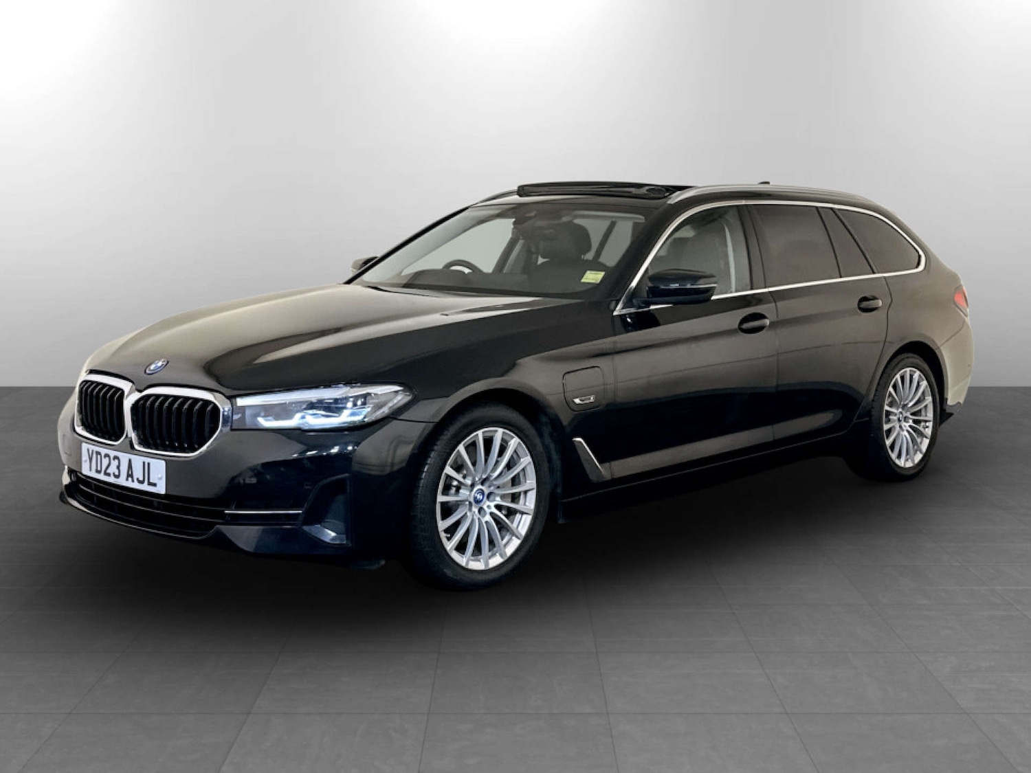 Used BMW 5 Series 2023 for sale - 77185948: Photo 6