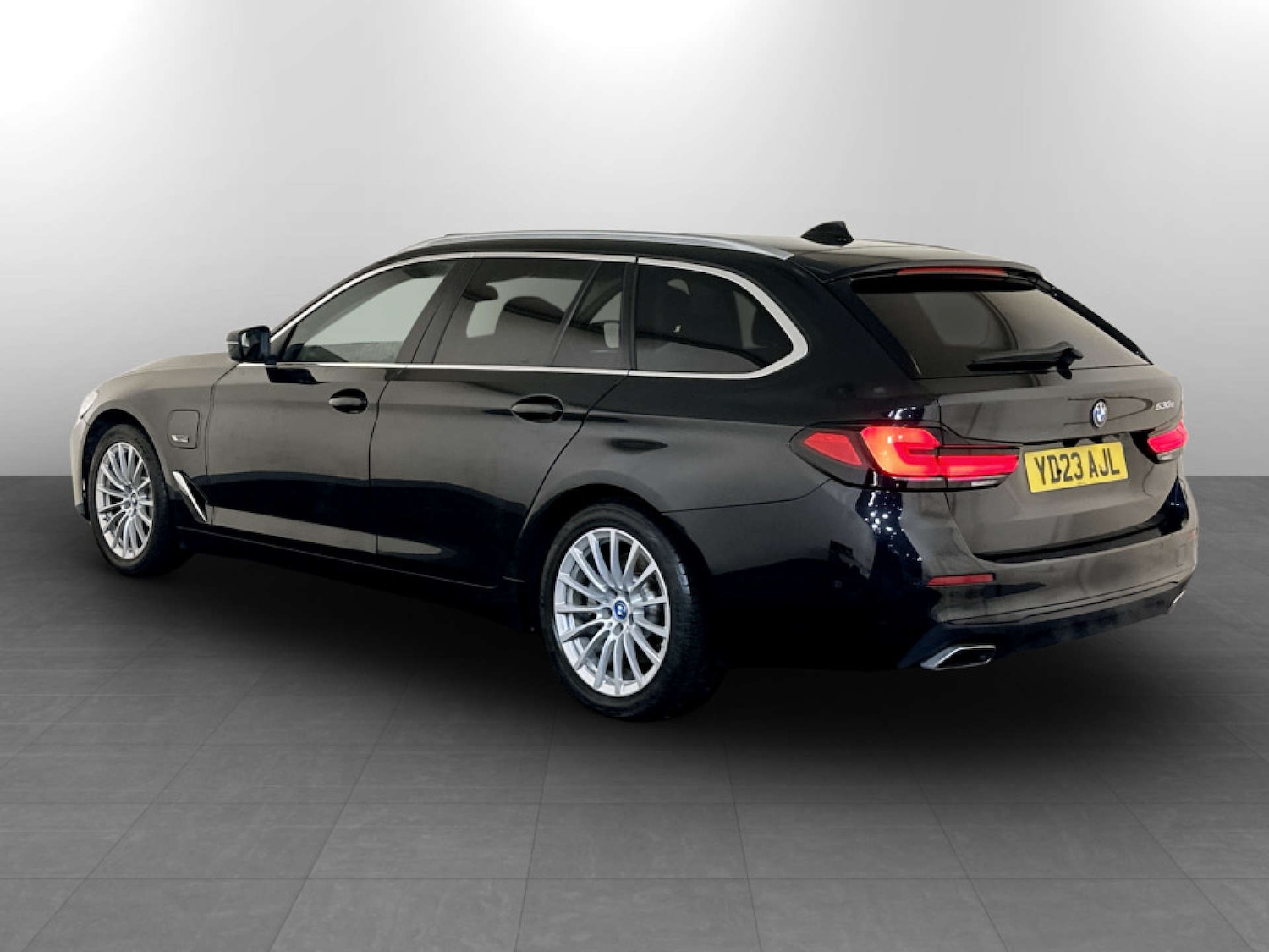 Used BMW 5 Series 2023 for sale - 77185948: Photo 8
