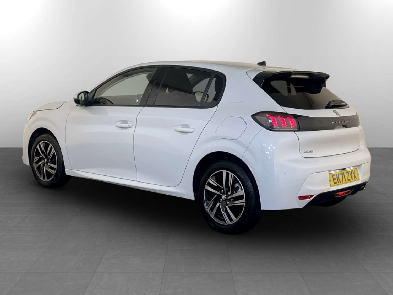 Used Peugeot 208 2021 for sale - 77594840: Photo 8