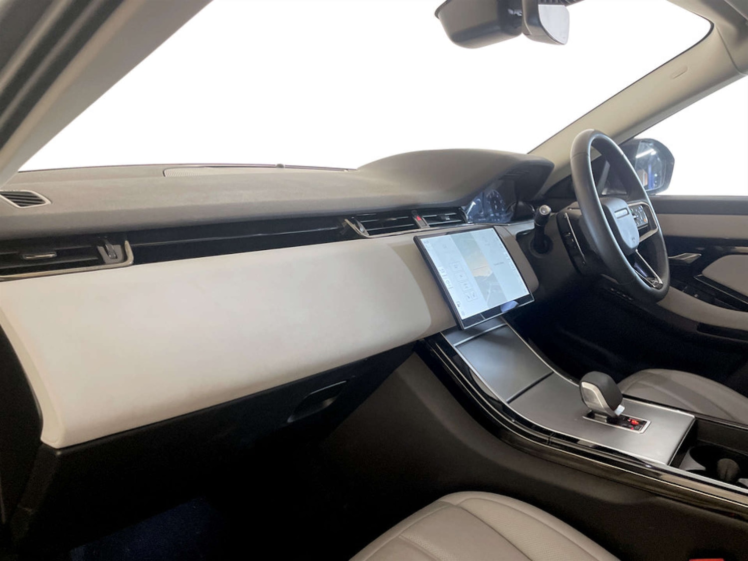 Used Land Rover Range Rover Evoque 2024 for sale - 77688330: Photo 12