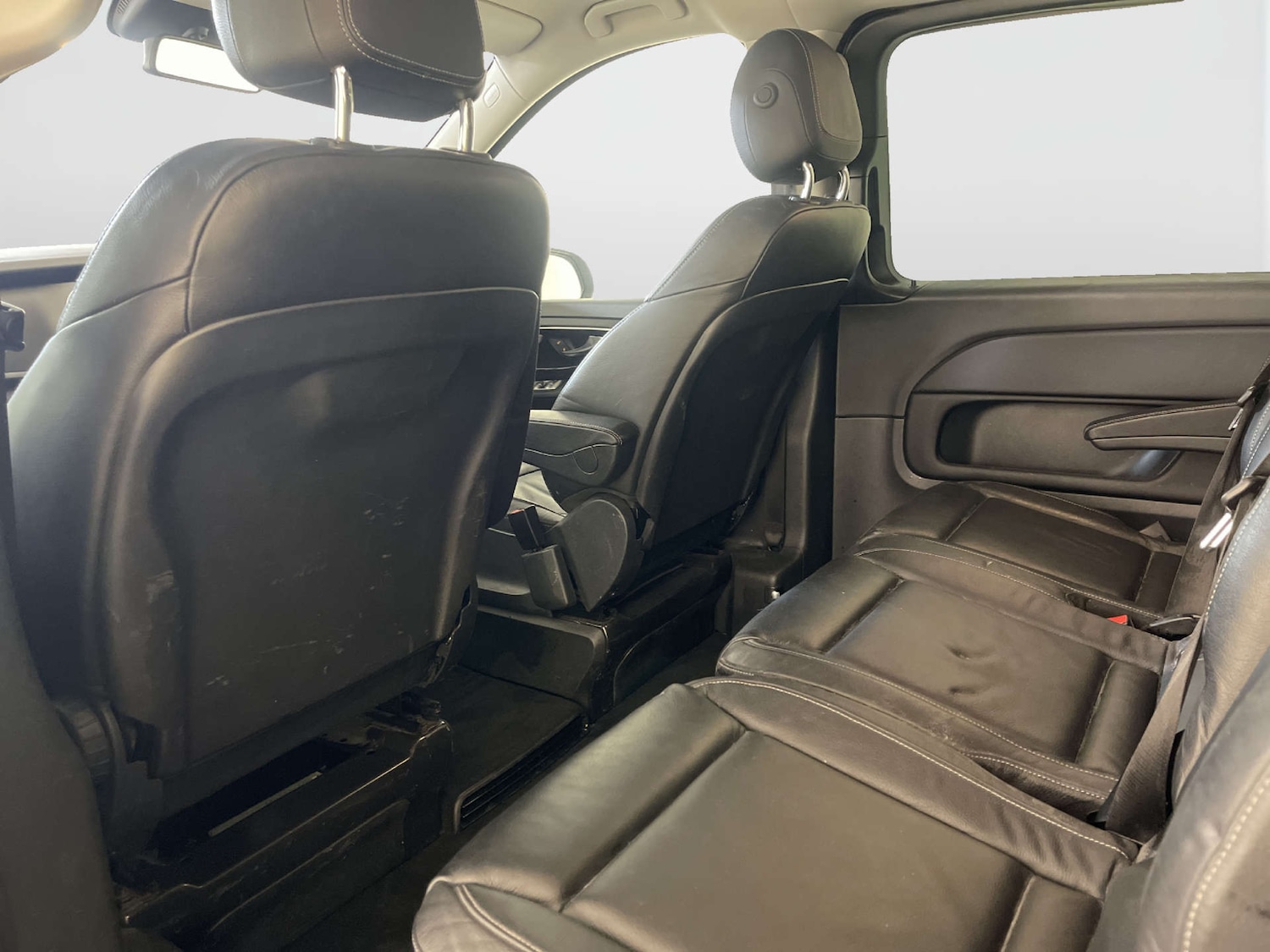 Used Mercedes-Benz V-Class 2016 for sale - 77920779: Photo 13