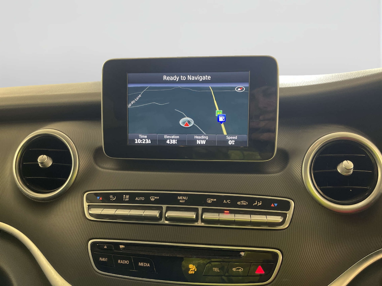 Used Mercedes-Benz V-Class 2016 for sale - 77920779: Photo 21