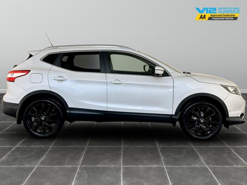 Used Nissan Qashqai 2017 for sale - 76738820: Photo 11