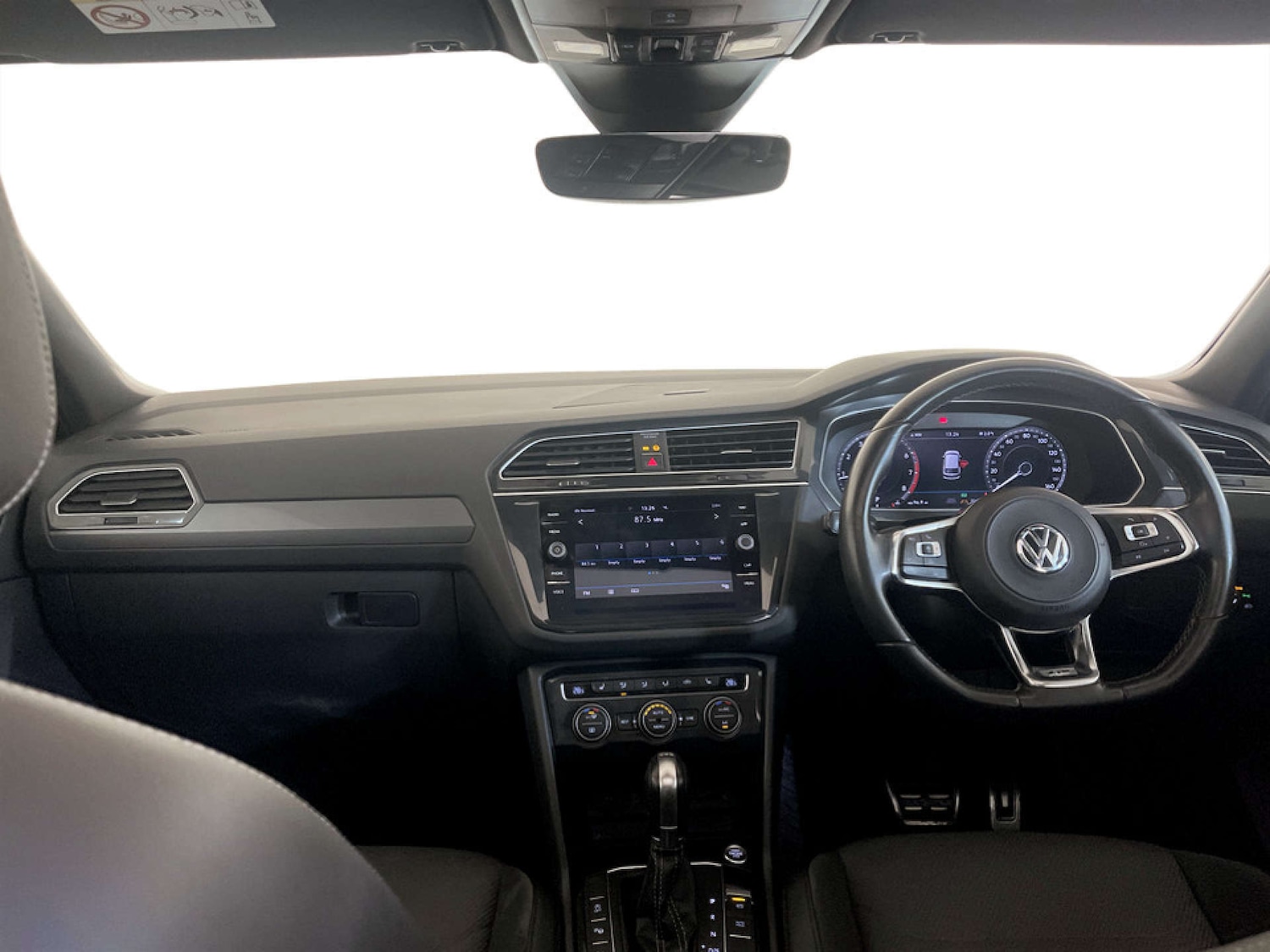 Used Volkswagen Tiguan 2018 for sale - 77474644: Photo 3