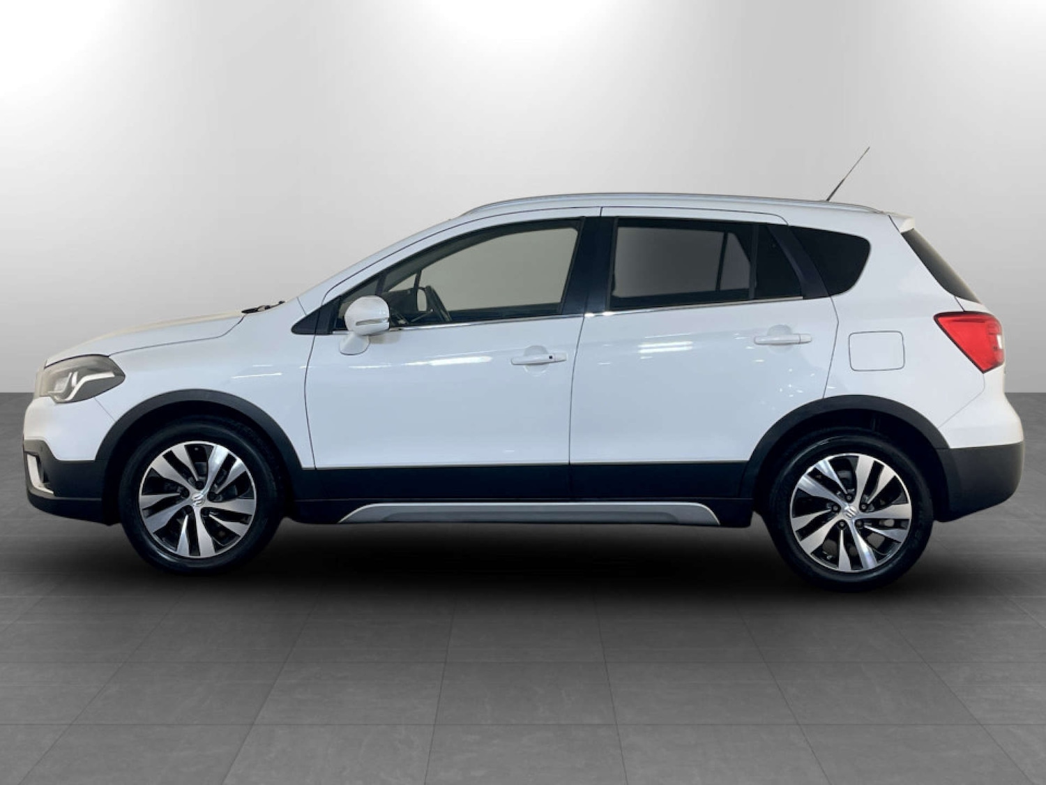 Used Suzuki SX4 S-Cross 2018 for sale - 77453636: Photo 7