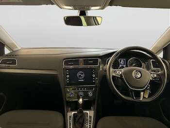 Used Volkswagen Golf 2019 for sale - 78272730: Photo